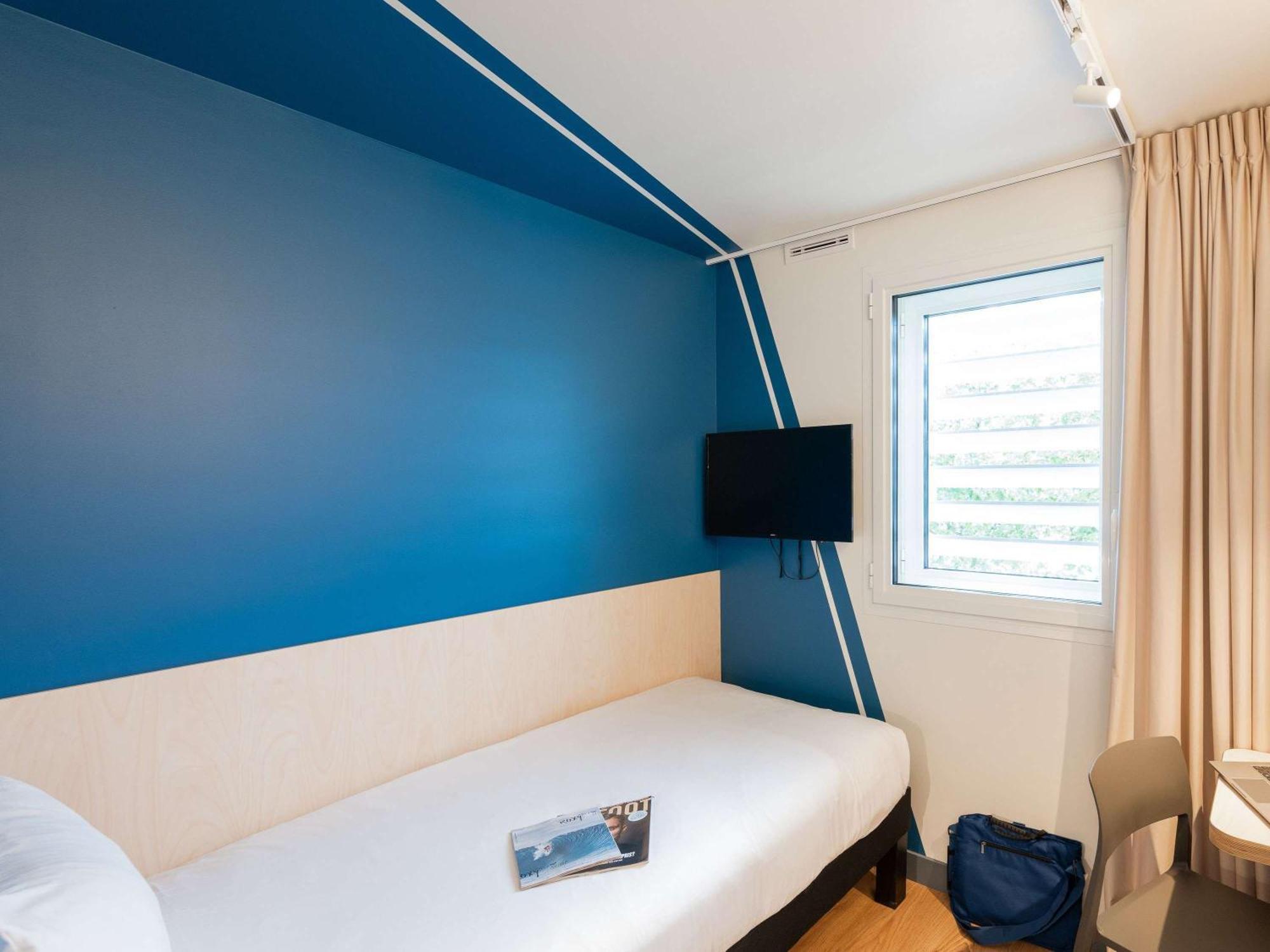 Ibis Budget Lyon Centre Confluence Екстер'єр фото