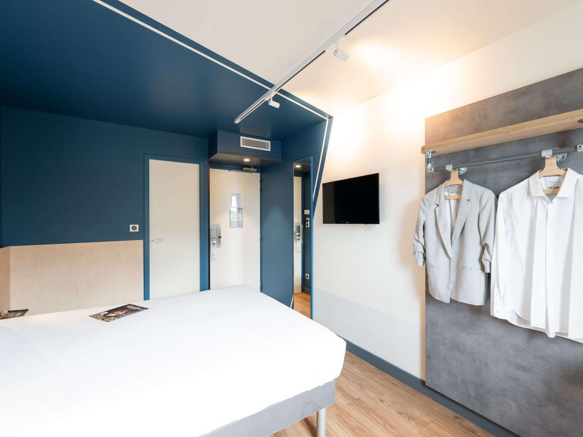 Ibis Budget Lyon Centre Confluence Екстер'єр фото