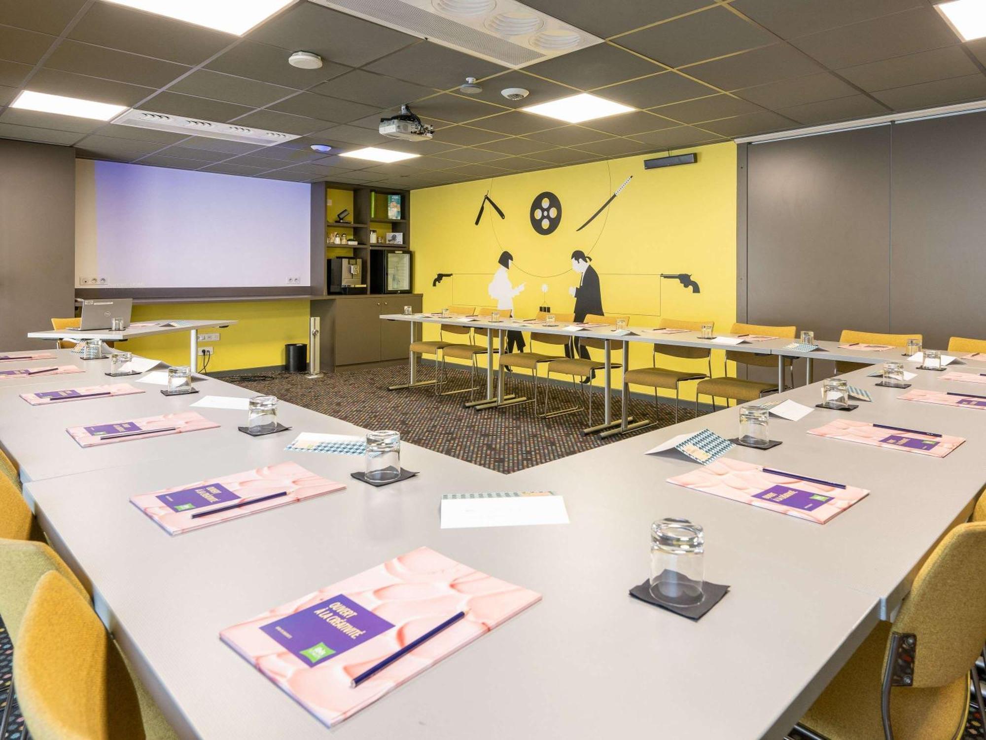 Ibis Budget Lyon Centre Confluence Екстер'єр фото