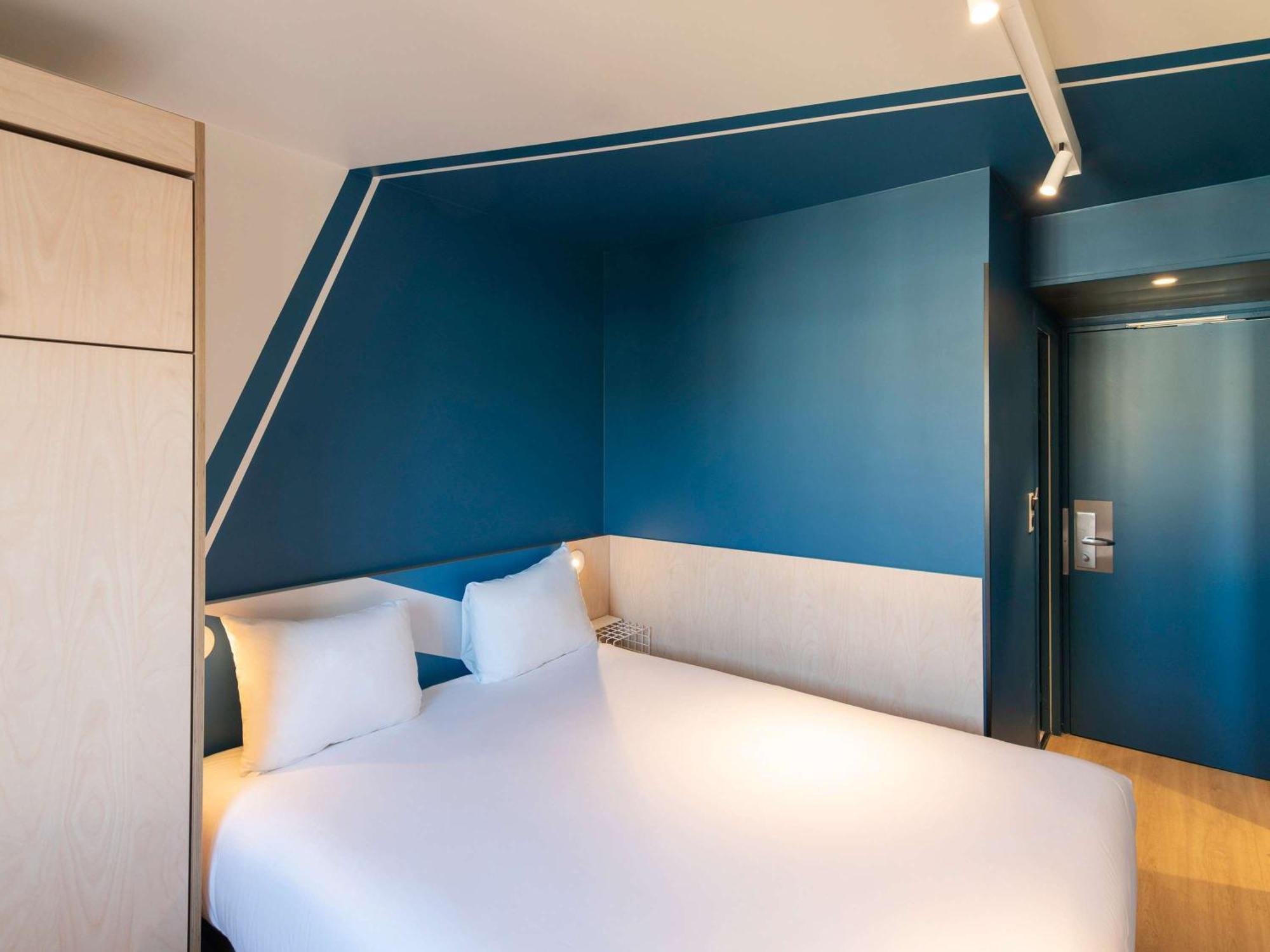 Ibis Budget Lyon Centre Confluence Екстер'єр фото