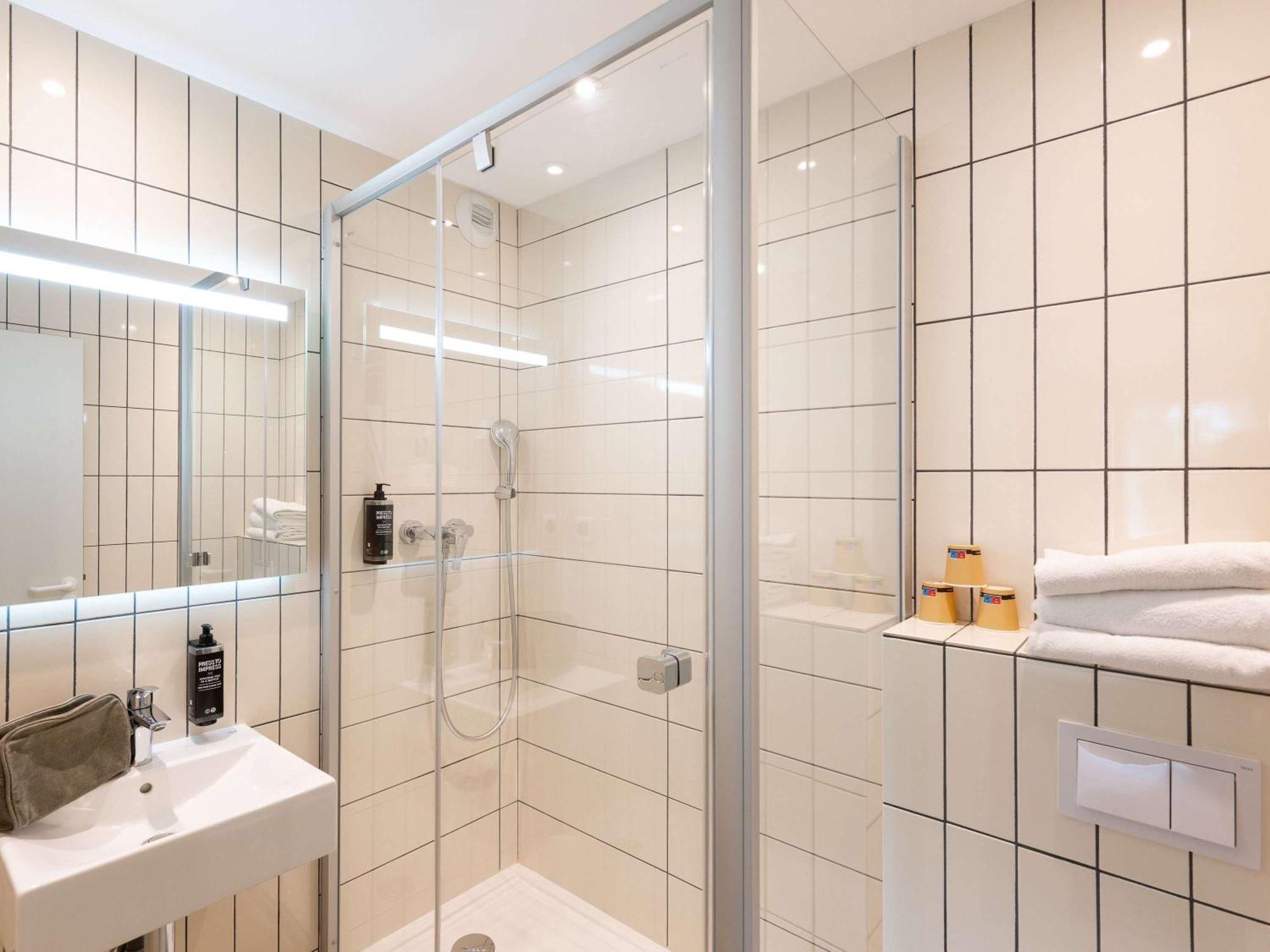 Ibis Budget Lyon Centre Confluence Екстер'єр фото