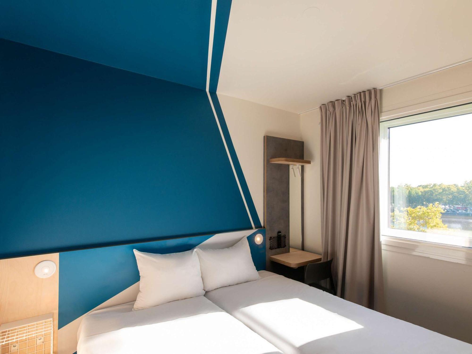 Ibis Budget Lyon Centre Confluence Екстер'єр фото