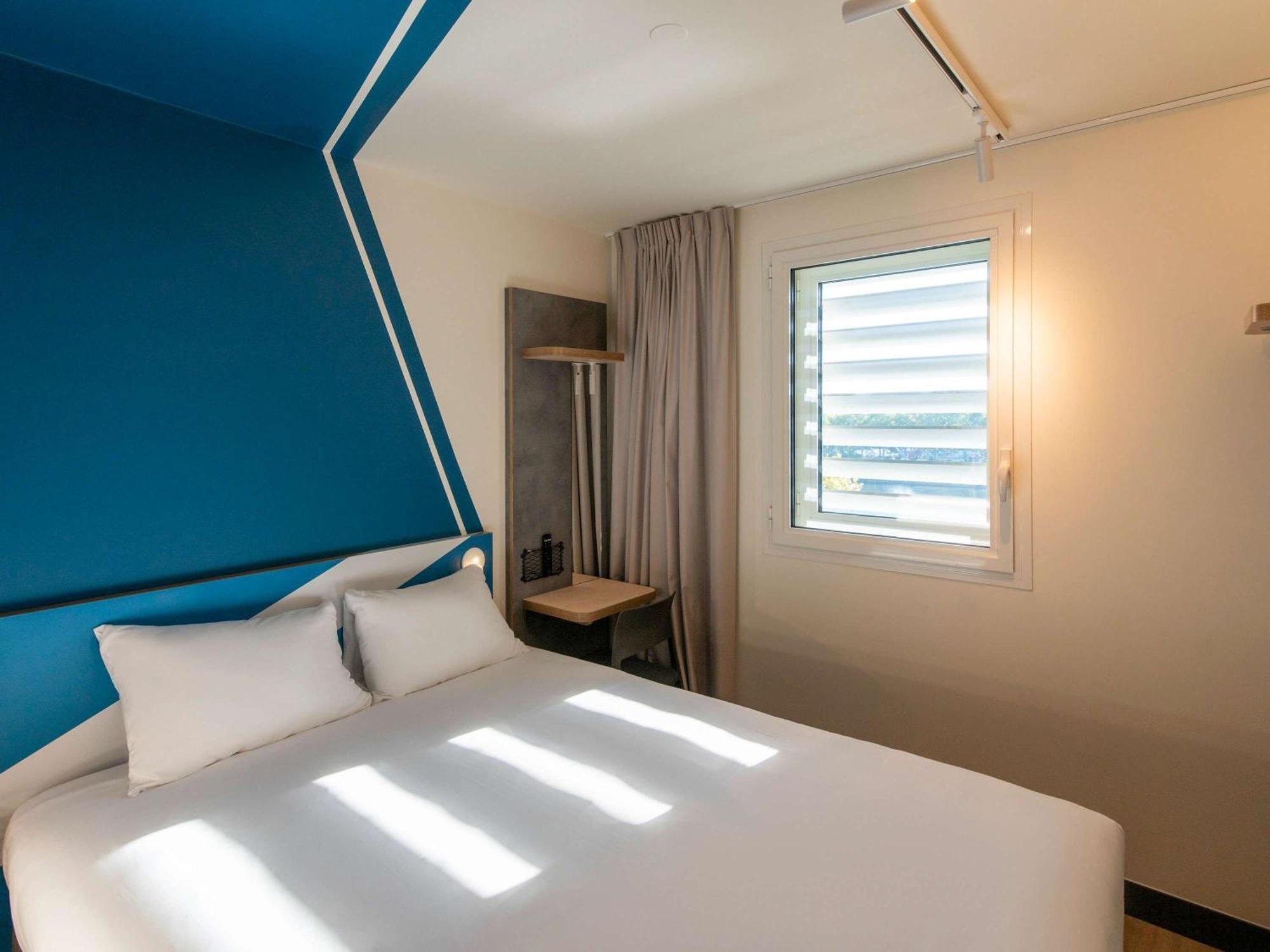 Ibis Budget Lyon Centre Confluence Екстер'єр фото