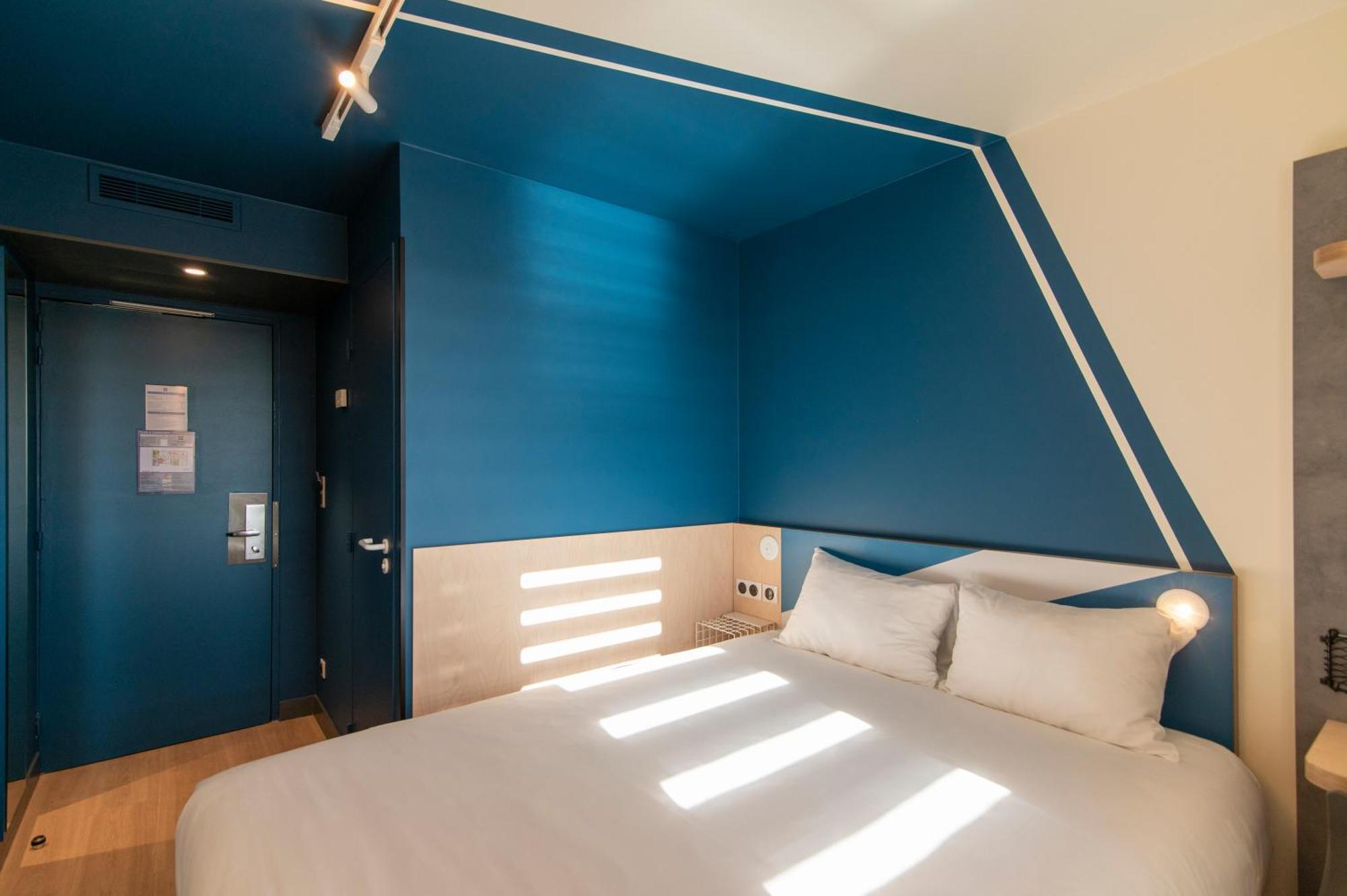 Ibis Budget Lyon Centre Confluence Екстер'єр фото