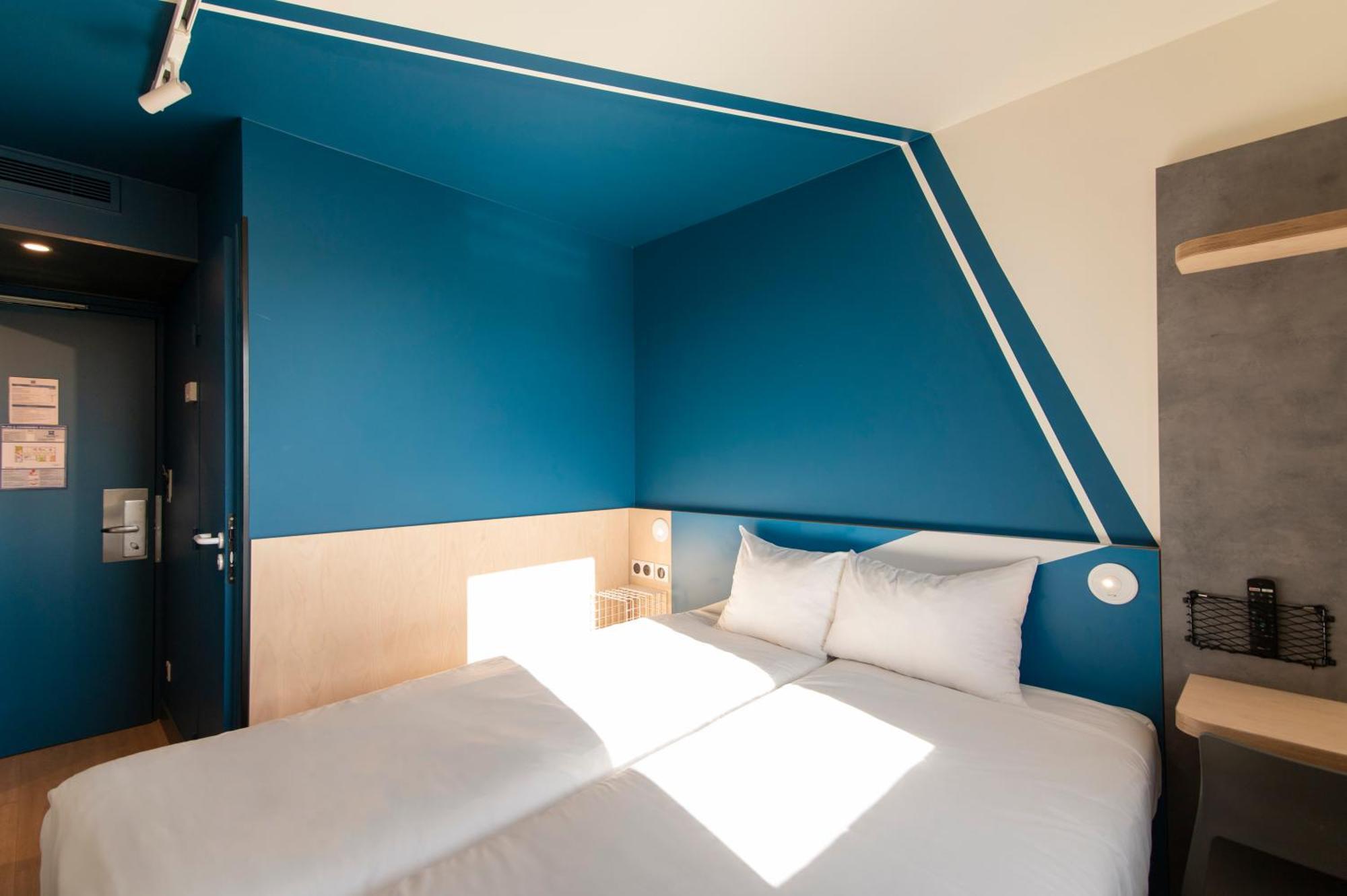 Ibis Budget Lyon Centre Confluence Екстер'єр фото