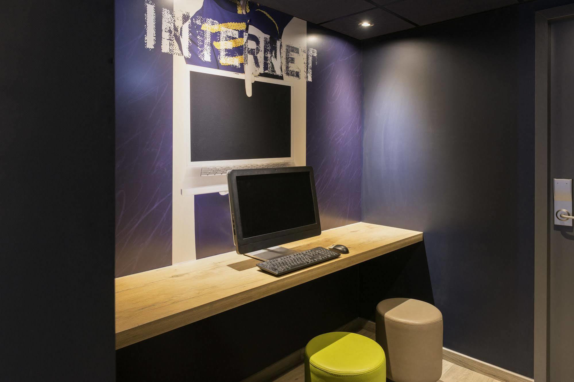 Ibis Budget Lyon Centre Confluence Екстер'єр фото