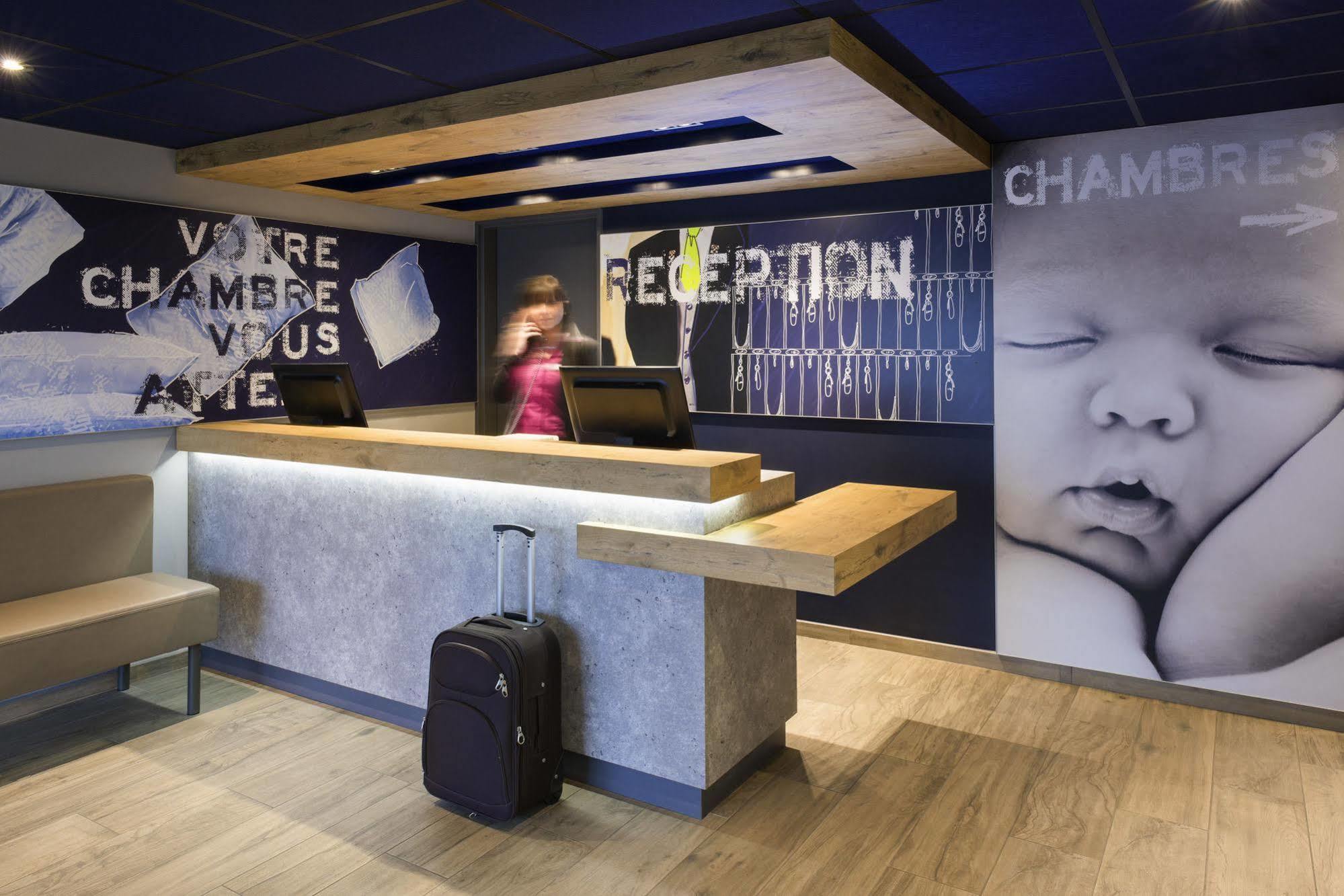 Ibis Budget Lyon Centre Confluence Екстер'єр фото