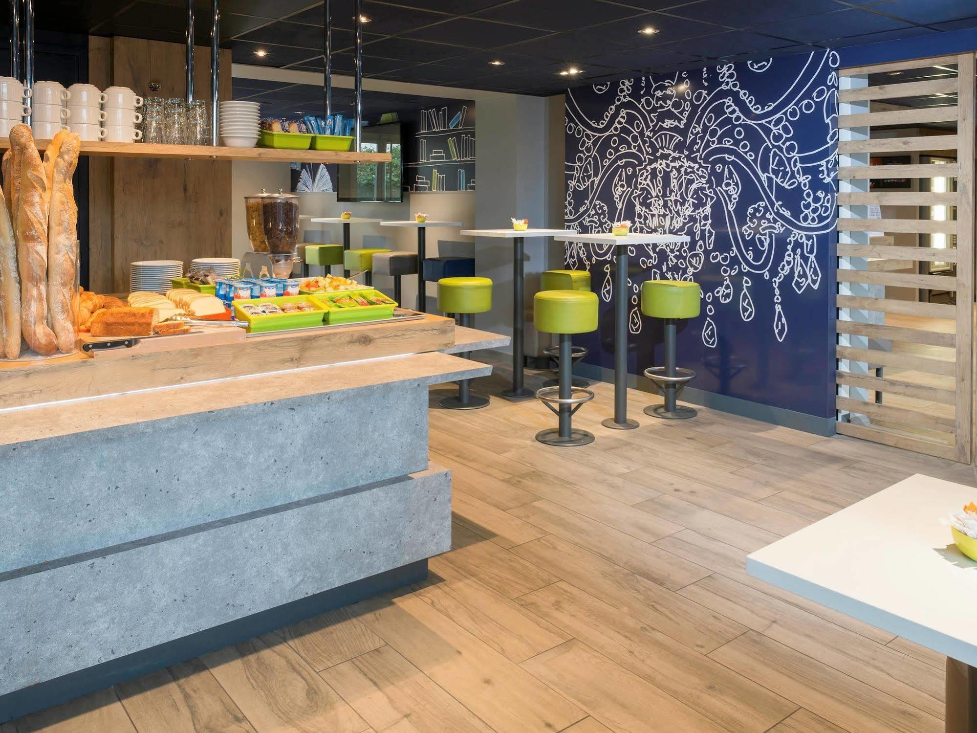 Ibis Budget Lyon Centre Confluence Екстер'єр фото