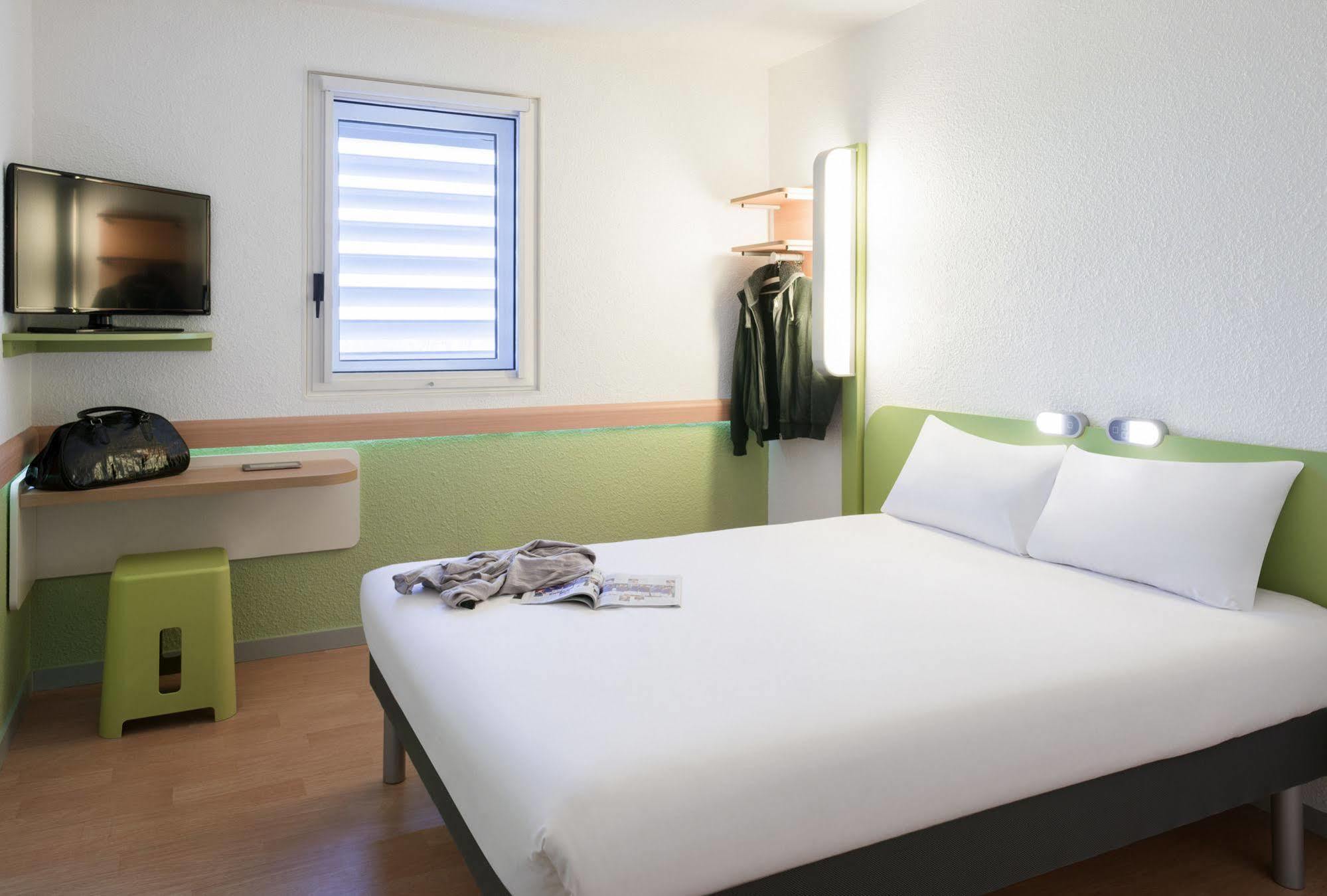 Ibis Budget Lyon Centre Confluence Екстер'єр фото